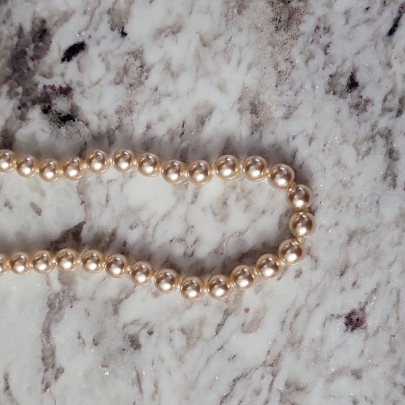 Nolan Miller pearl necklace - Picture 2 of 3